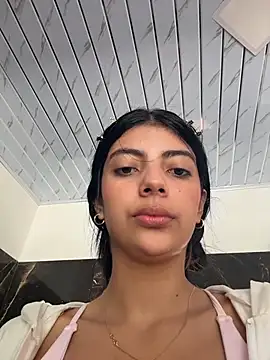 Baby Niels online show from November 2025 03:45:02 PM