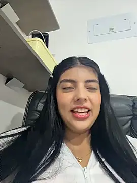 Baby Niels online show from November 2025 08:53:02 PM