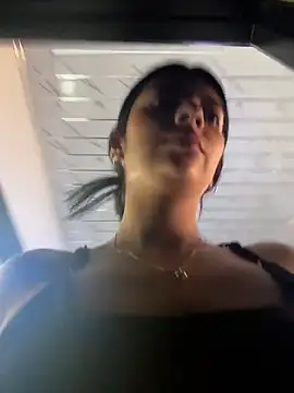 Baby Niels online show from November 2025 05:24:01 PM