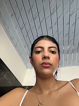 Baby Niels online show from December 2025 05:04:02 PM