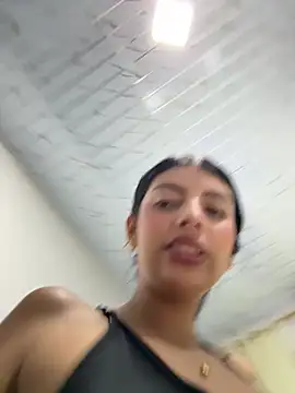 Snapshot of Baby_Niels chatting on January 2026 11:03:02 PM Baby Niels online show from January 2026 11:03:02 PM