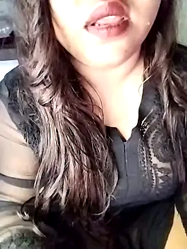 Snapshot of soniyatelugu chatting on January 2025 03:27:02 AM soniyatelugu online show from January 2025 03:27:02 AM