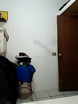 jhonyhot9292 online show from February 2026 10:43:01 PM