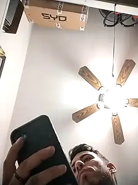 jhonyhot9292 online show from March 2026 09:21:01 PM