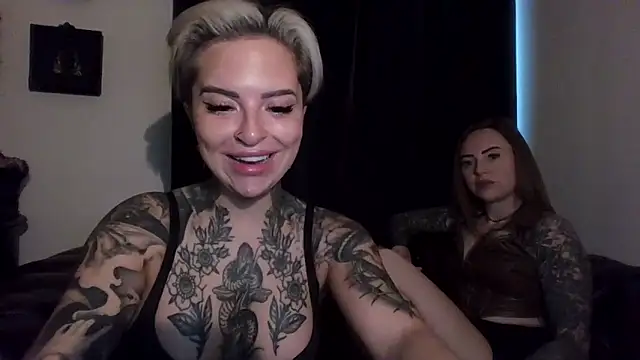 Snapshot of Alexandersonxo chatting on December 2025 09:22:02 AM Alexandersonxo online show from December 2025 09:22:02 AM