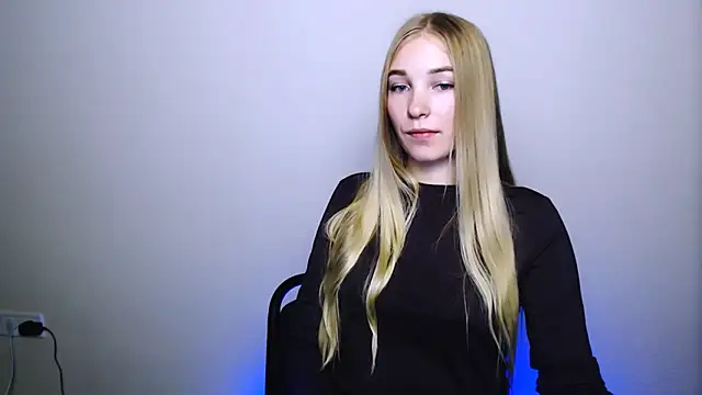 Queen ofLove online show from November 2025 10:36:02 PM