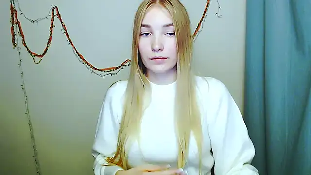 Queen ofLove online show from December 2025 09:07:02 PM