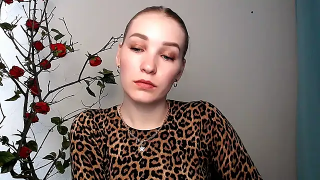 Queen ofLove online show from March 2026 01:31:02 PM