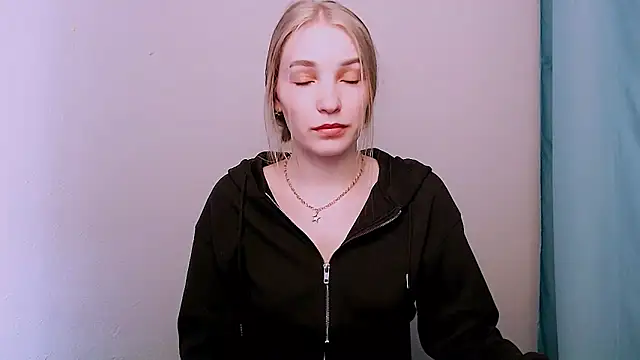 Queen ofLove online show from March 2026 01:30:01 PM