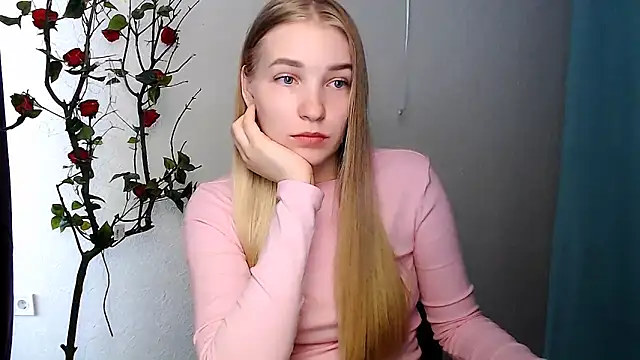 Queen ofLove online show from April 2026 07:48:02 AM