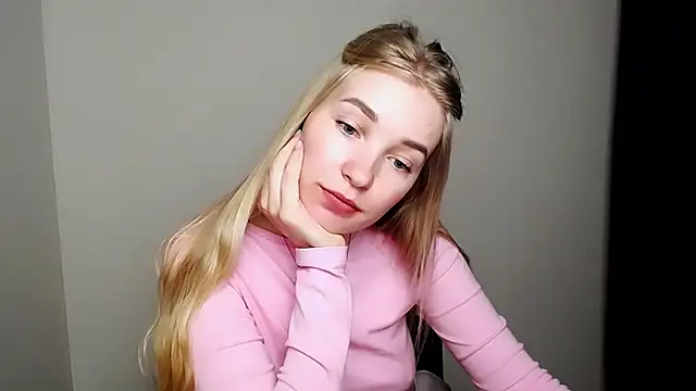 Queen ofLove online show from March 2026 09:43:02 AM