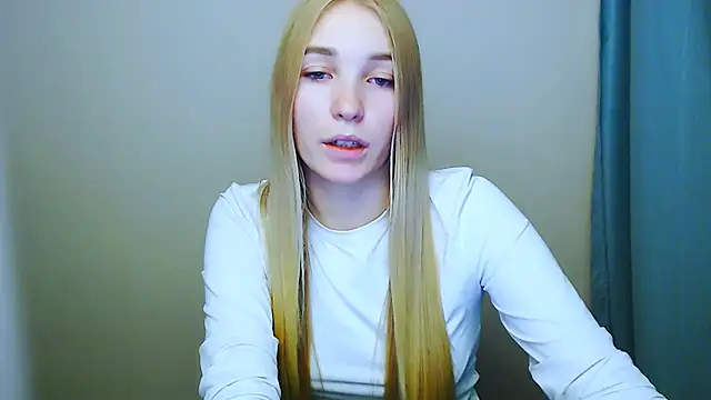 Queen ofLove online show from December 2025 09:36:02 PM