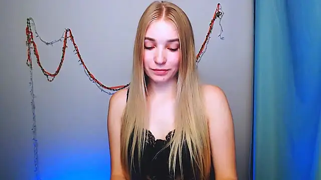 Queen ofLove online show from December 2025 08:57:02 PM