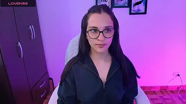 Snapshot of mariaan_m_ chatting on February 2025 11:03:01 AM mariaan m online show from February 2025 11:03:01 AM