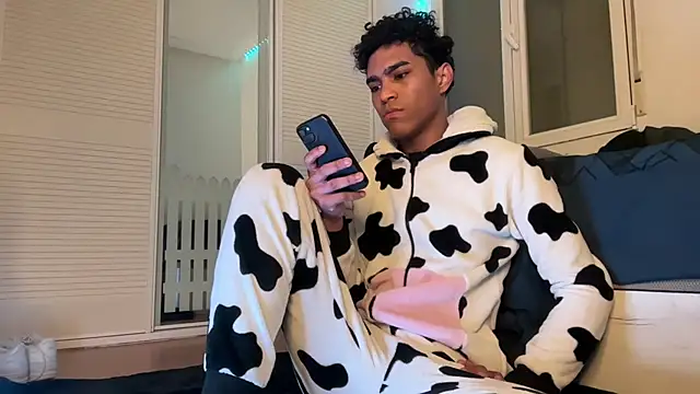 Ryan-hot online show from January 2026 01:04:04 PM