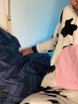 Ryan-hot online show from January 2025 12:17:01 AM