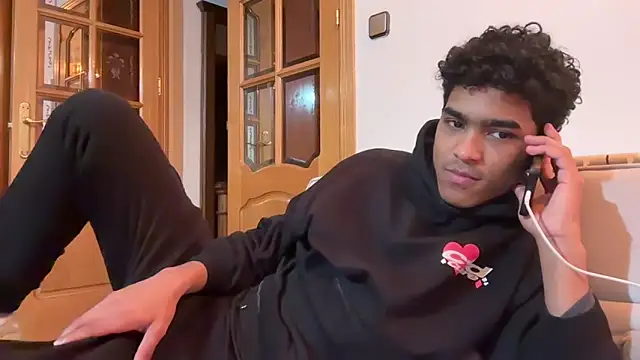 Ryan-hot online show from December 2025 08:01:02 PM