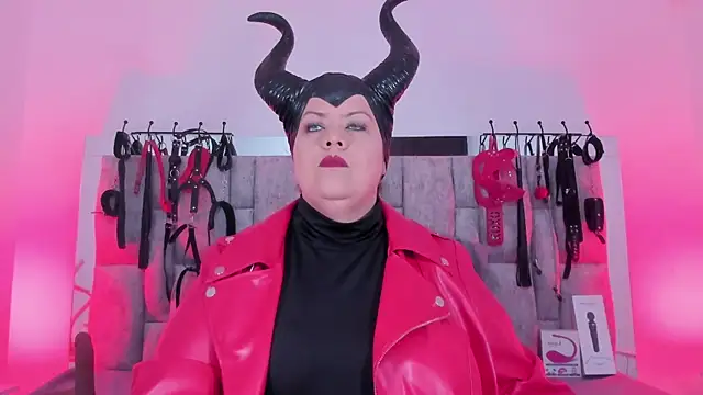 vanessa moka online show from February 2025 03:21:01 PM