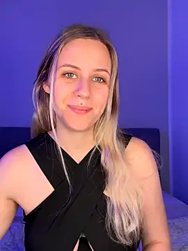 lunawolf21 online show from January 2026 07:35:02 AM