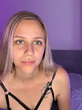 Snapshot of lunawolf21 chatting on September 2025 06:27:02 AM lunawolf21 online show from September 2025 06:27:02 AM