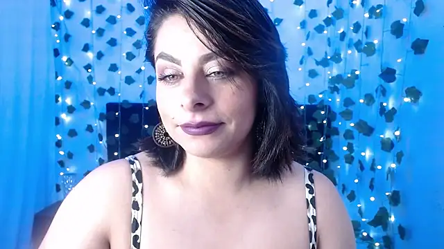 Snapshot of daphne_29 chatting on December 2024 01:19:02 PM daphne 29 online show from December 2024 01:19:02 PM