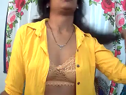 Snapshot of sexy_janu25 chatting on November 2025 01:04:02 PM sexy janu25 online show from November 2025 01:04:02 PM