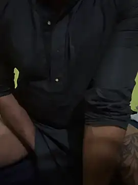 mikemacluffy online show from April 2026 08:23:02 PM