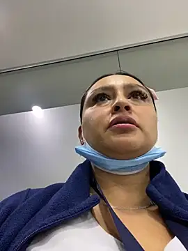 Keittly  online show from November 2025 06:51:01 PM