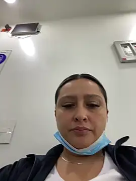 Keittly  online show from November 2025 06:19:01 PM