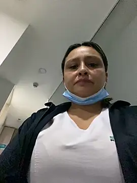 Keittly  online show from November 2025 02:37:01 AM