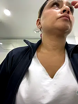 Keittly  online show from November 2025 05:39:02 PM