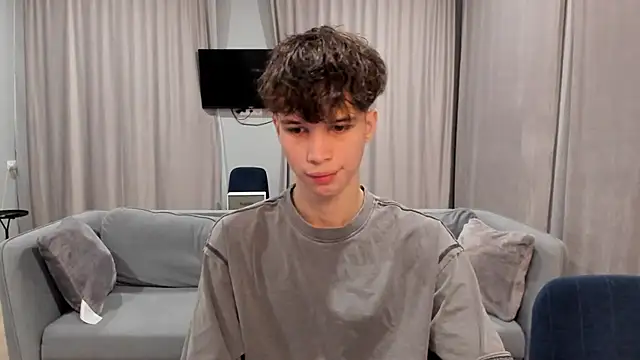 Im Shine Guy online show from December 2024 07:39:02 PM