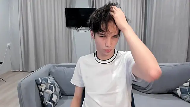 Im Shine Guy online show from December 2024 07:30:02 PM