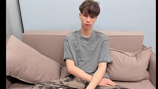 Im Shine Guy online show from October 2025 02:46:01 AM