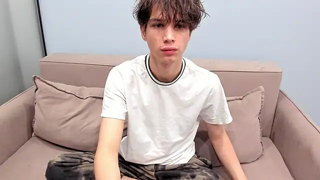 Im Shine Guy online show from December 2025 05:08:02 AM