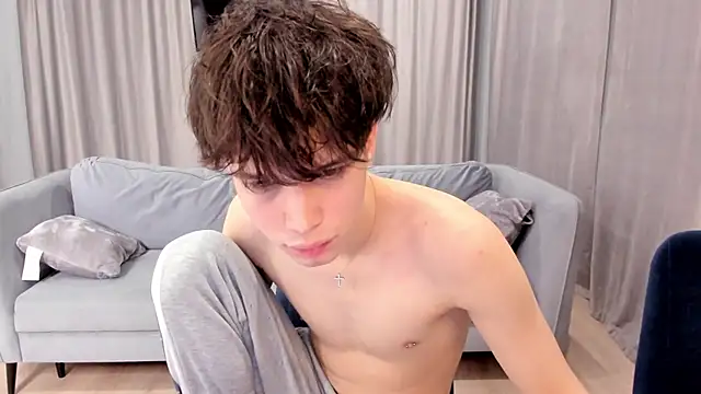 Im Shine Guy online show from December 2024 10:53:01 PM