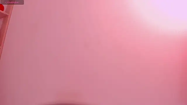 vivianne scott online show from October 2025 12:35:01 PM