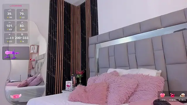 vivianne scott online show from November 2025 12:11:02 PM