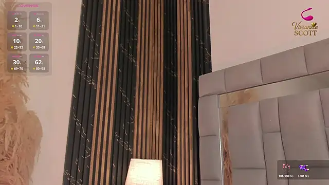 vivianne scott online show from April 2026 12:12:02 PM