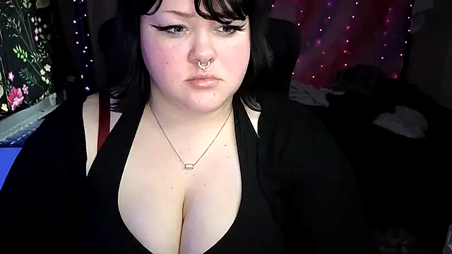Snapshot of Flamefairy710 chatting on January 2025 09:52:02 PM Flamefairy710 online show from January 2025 09:52:02 PM