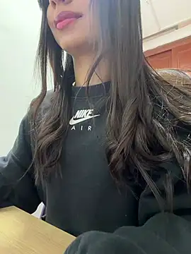 Lolitacooper online show from April 2026 07:42:01 PM