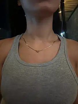 Snapshot of Lolitacooper chatting on January 2026 12:39:01 AM Lolitacooper online show from January 2026 12:39:01 AM