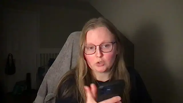 Snapshot of lexie_lilacs chatting on February 2025 11:57:01 PM lexie lilacs online show from February 2025 11:57:01 PM