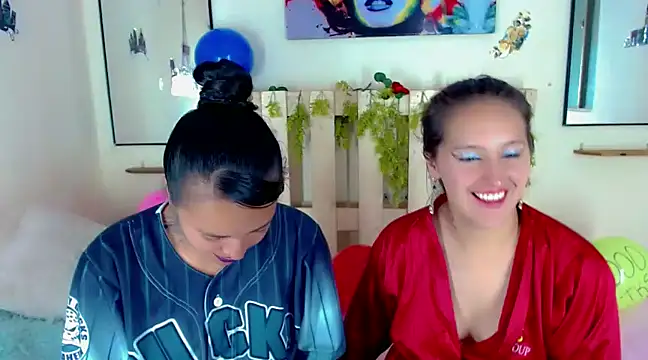 Sharon et Khloe12 online show from December 2024 08:15:02 AM