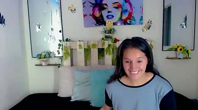 Sharon et Khloe12 online show from January 2025 05:15:02 AM