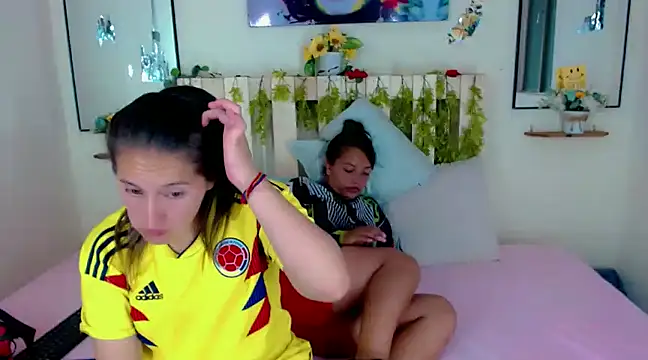 Sharon et Khloe12 online show from December 2024 11:15:02 AM