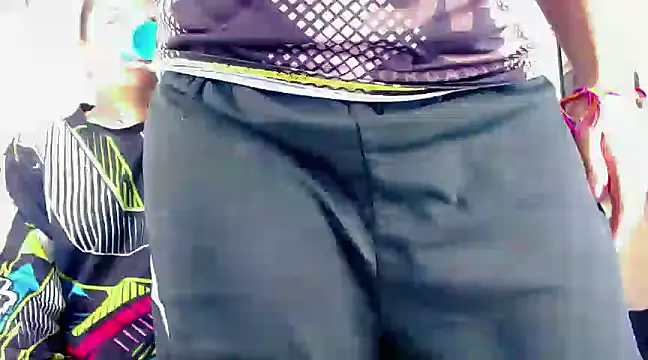 Sharon et Khloe12 online show from January 2025 05:00:01 AM