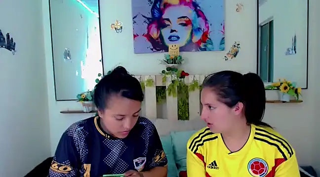 Sharon et Khloe12 online show from January 2025 11:14:01 AM