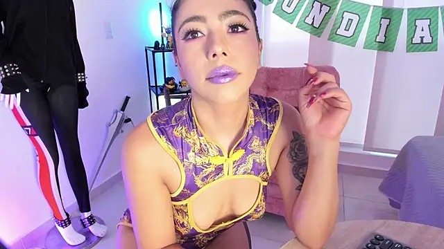 AndreaVelasco online show from June 2026 04:52:01 PM