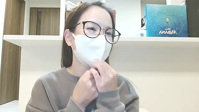  hina chan  online show from November 2025 01:49:01 PM